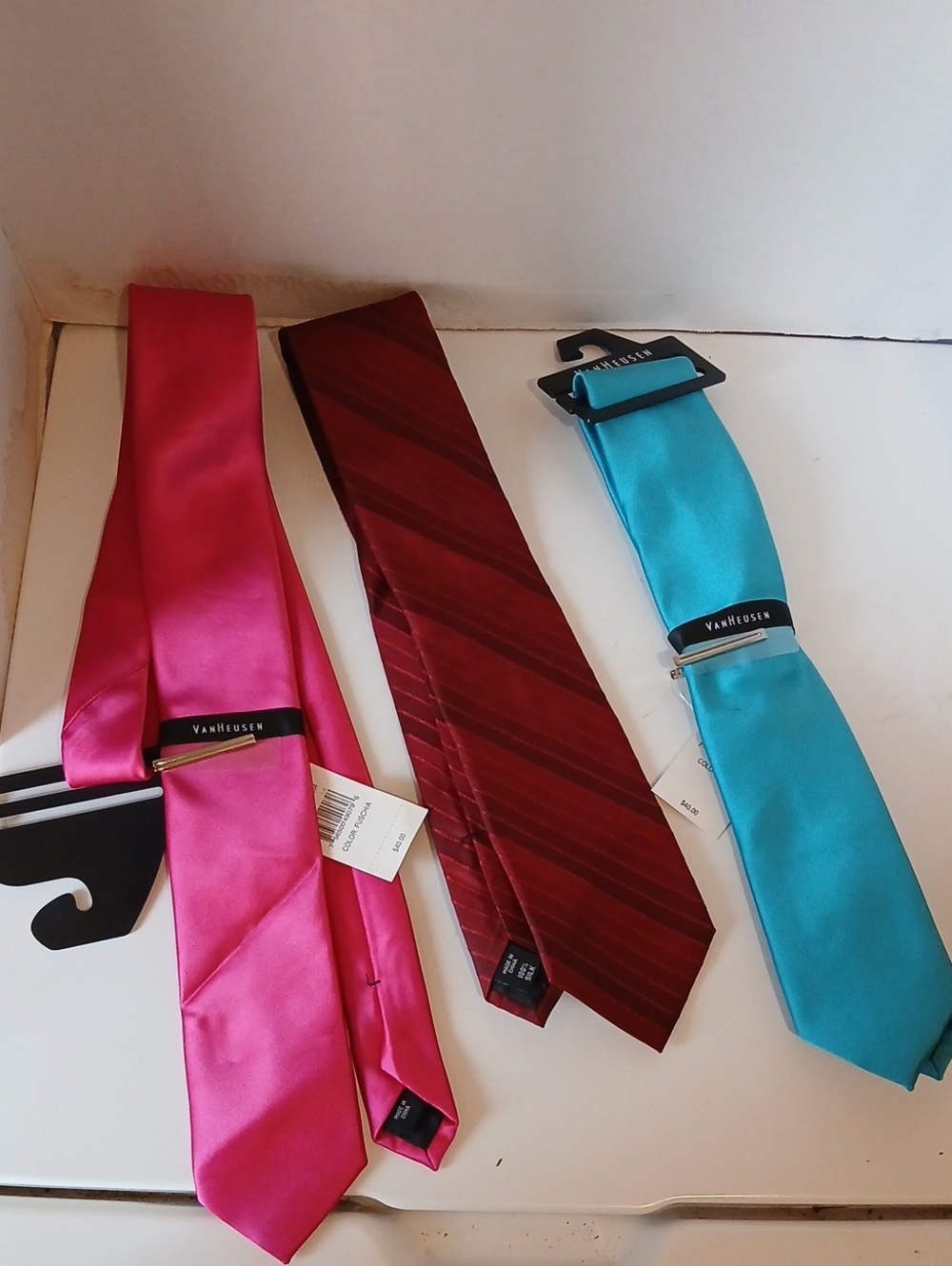 3 Van Heusen Satin Fuchsia and Teal Men’s Ties